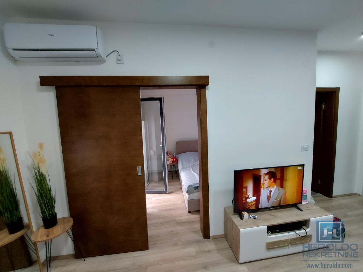 Jednosoban stan u K Kompleksu 12