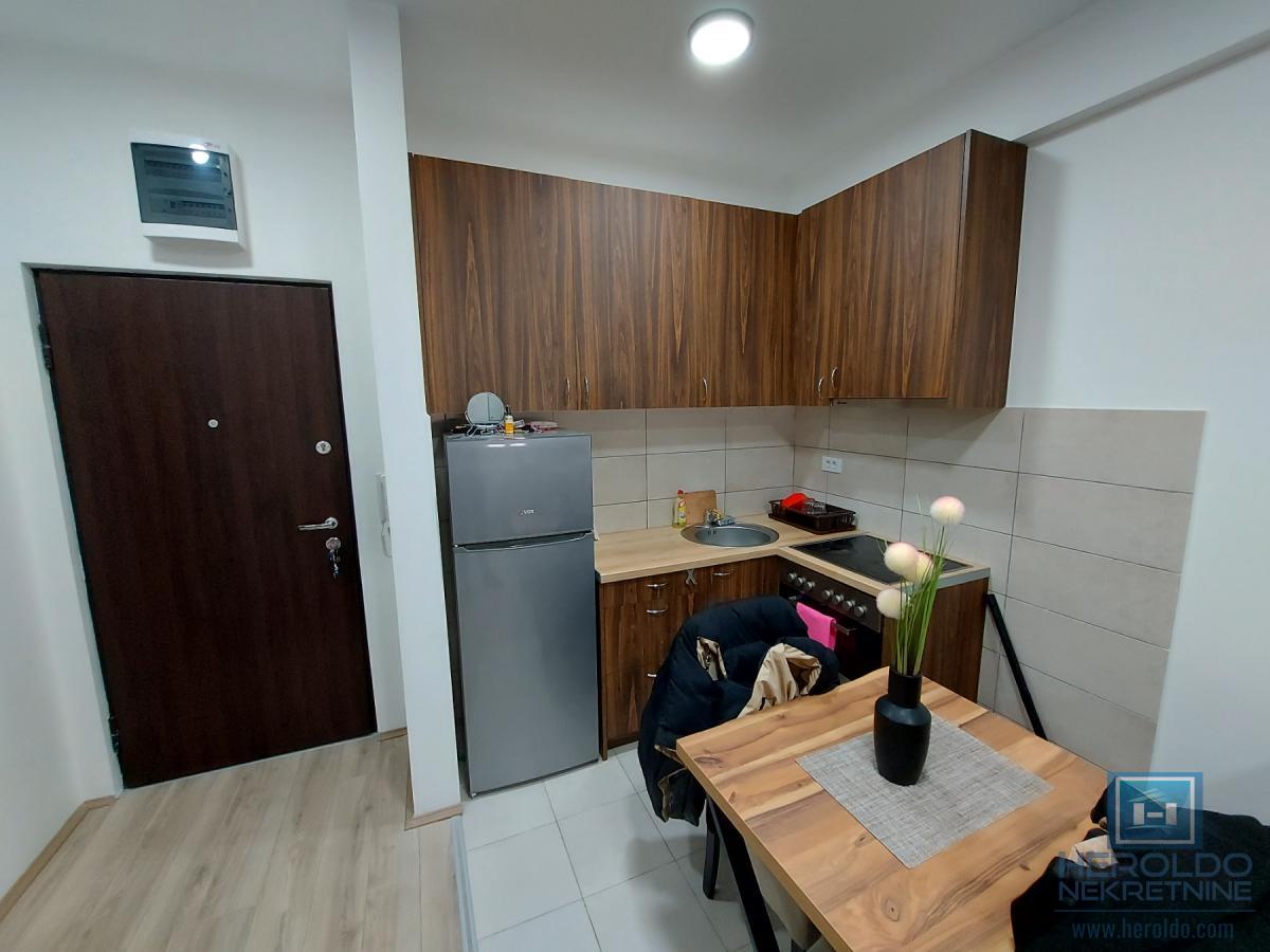 Jednosoban stan u K Kompleksu 13