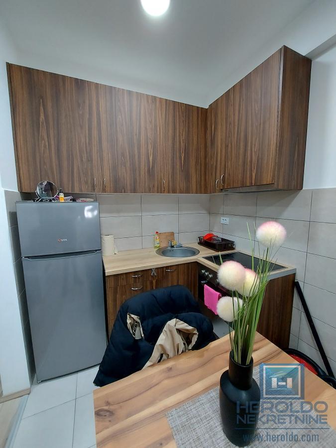 Jednosoban stan u K Kompleksu 16