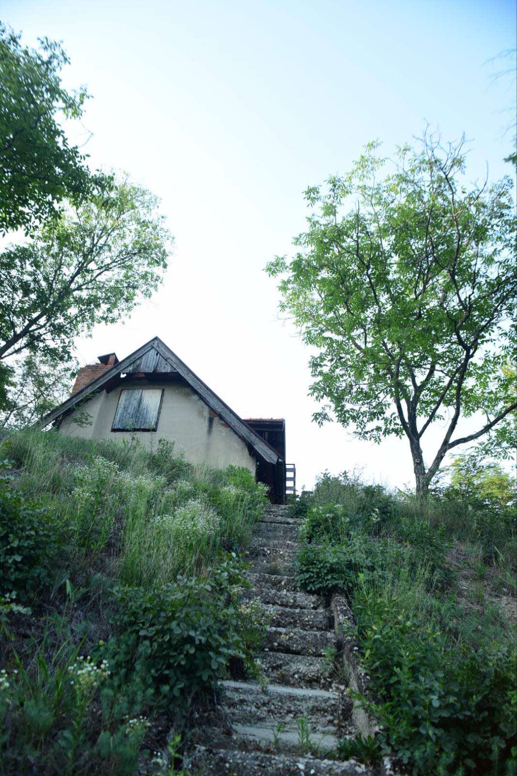 Kuca sa pogledom na Dunav i zemlja od 30ari 3