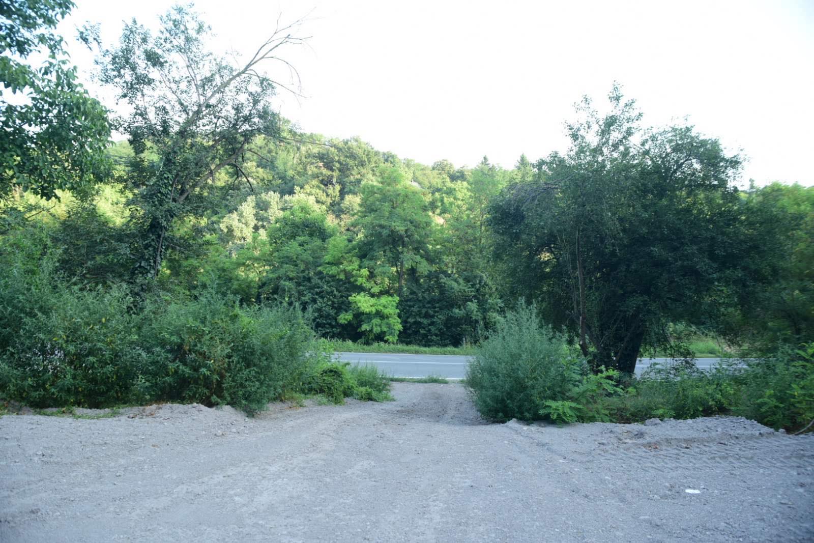 Kuca sa pogledom na Dunav i zemlja od 30ari 5