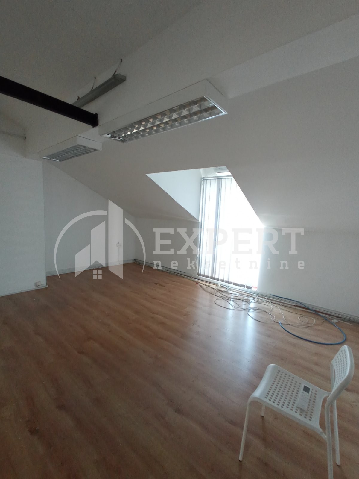 Lokal, 150 m2, Crveni krst, Bulevar 12. februar ID: i-012439 3