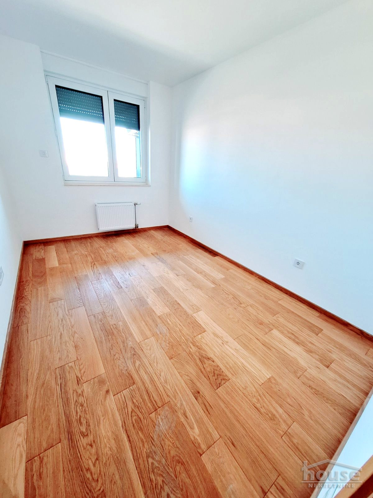 Stanovi,NOVI SAD,CENTAR 49m2,700€ , ID: 9116696 24
