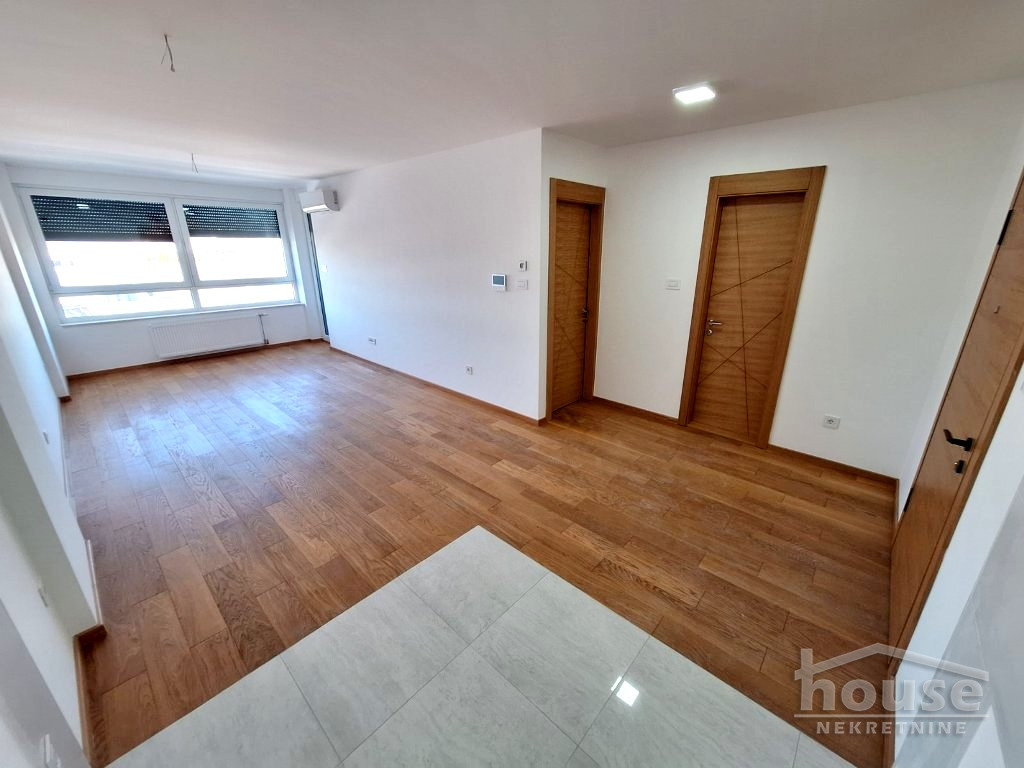 Stanovi,NOVI SAD,CENTAR 49m2,700€ , ID: 9116696 9