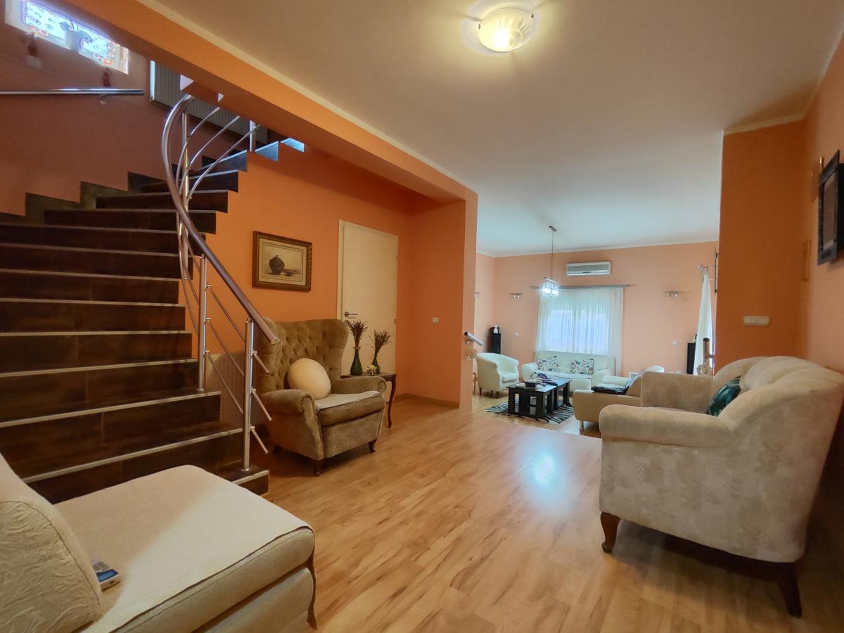 Porodična kuća kod Akva parka 1