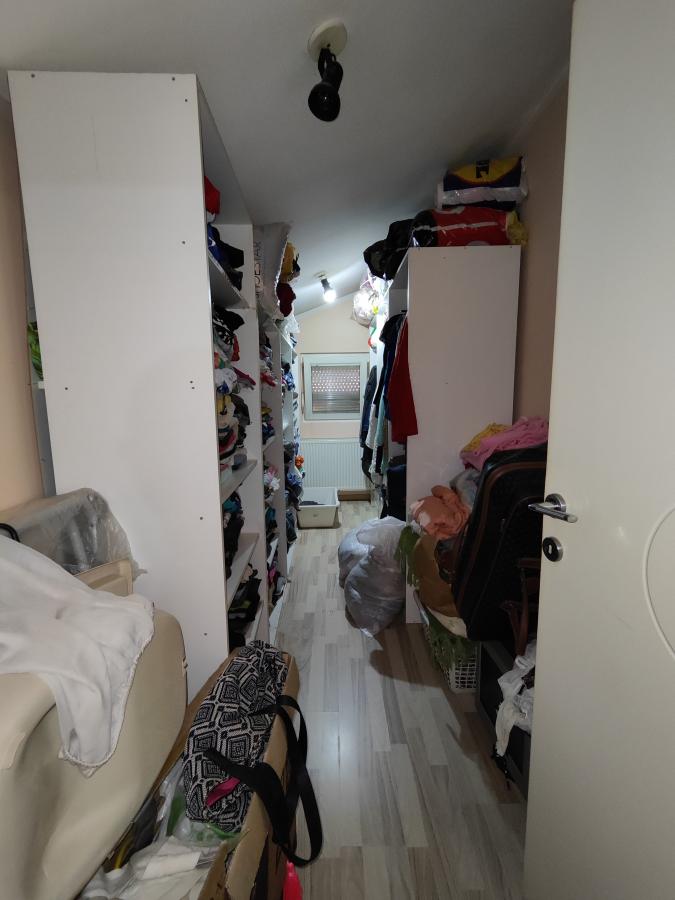 Porodična kuća kod Akva parka 19