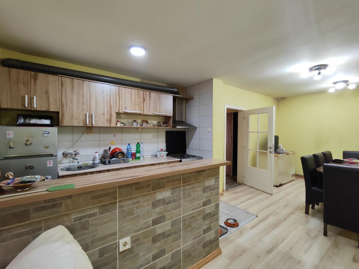 Porodična kuća kod Akva parka 37