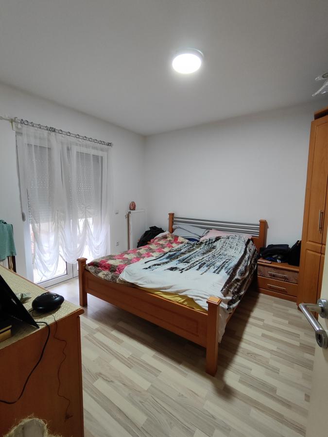 Porodična kuća kod Akva parka 10