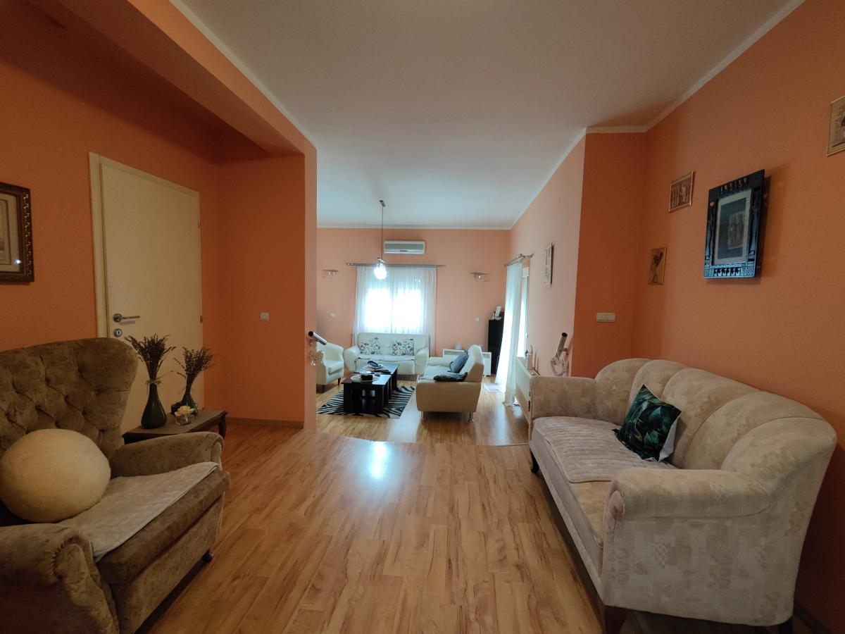 Porodična kuća kod Akva parka 2