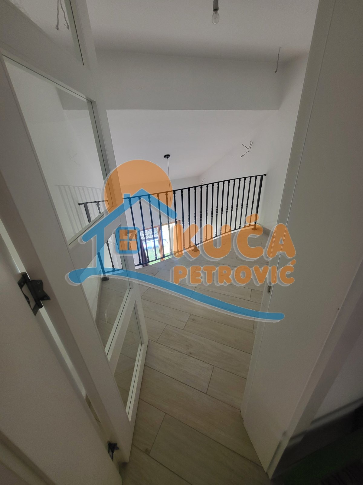 četvorosobna kuća, 280 m2, Ćalije, Ruža ID: i-012236 14