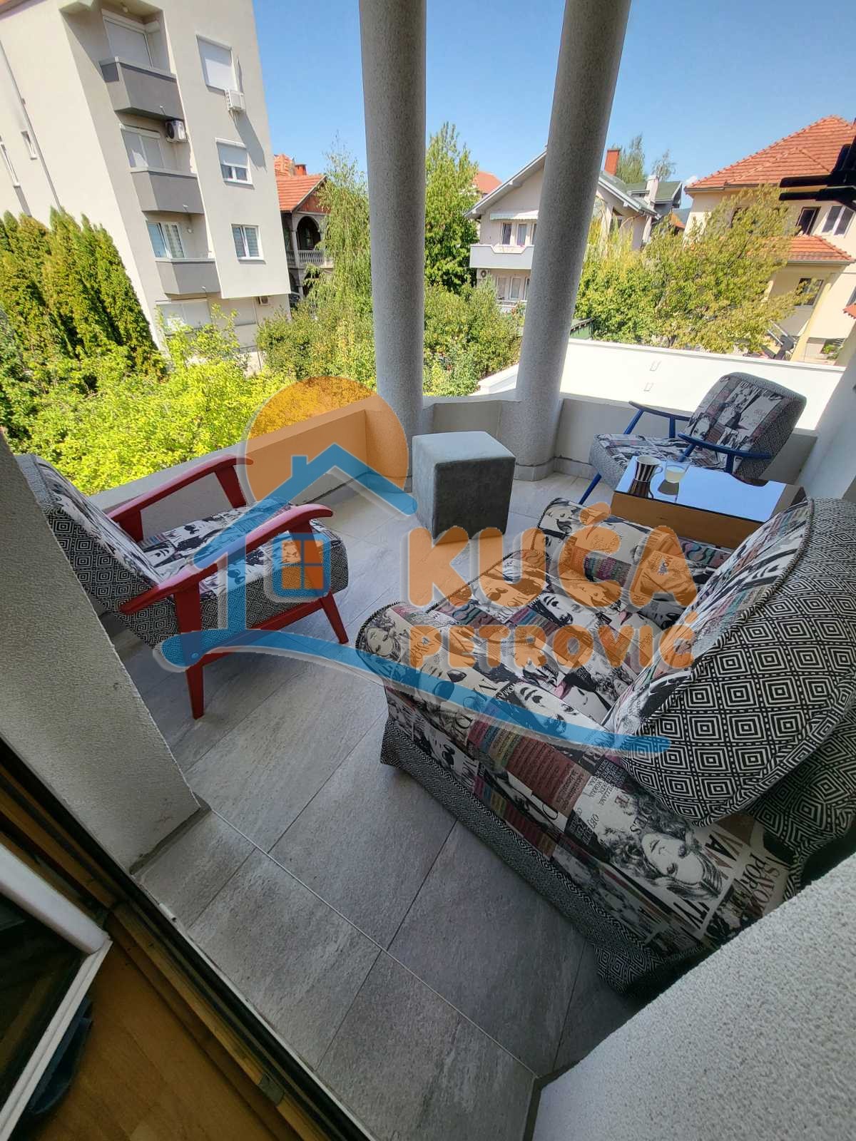 četvorosobna kuća, 280 m2, Ćalije, Ruža ID: i-012236 23