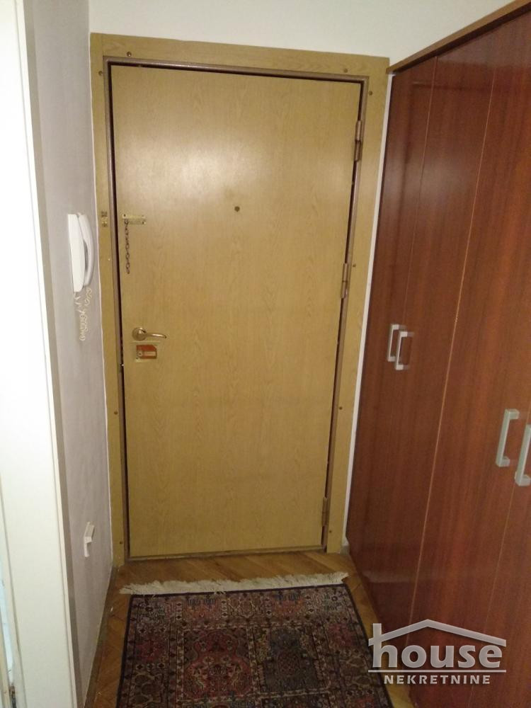 Stanovi,NOVI SAD,CENTAR 40m2,400€ , ID: 9112307 7