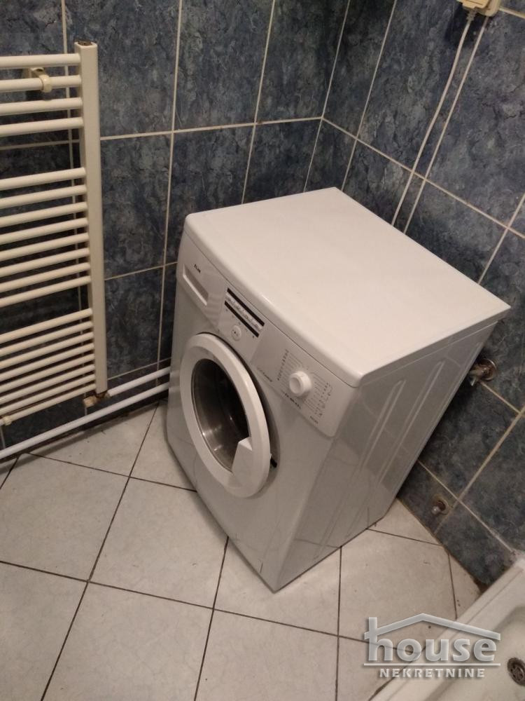 Stanovi,NOVI SAD,CENTAR 40m2,400€ , ID: 9112307 8