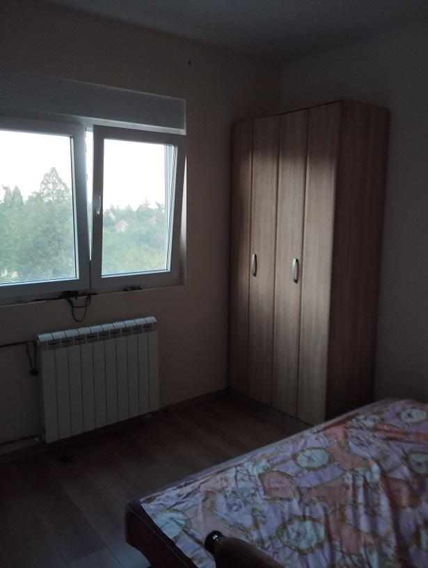 Tresnja kuca 200m2 20ari uknjizeno vlasnik 1 1 5