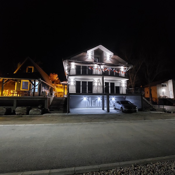 Porodicna kuca sa 5 zasebnih apartmana na samoj obali Dunava 4