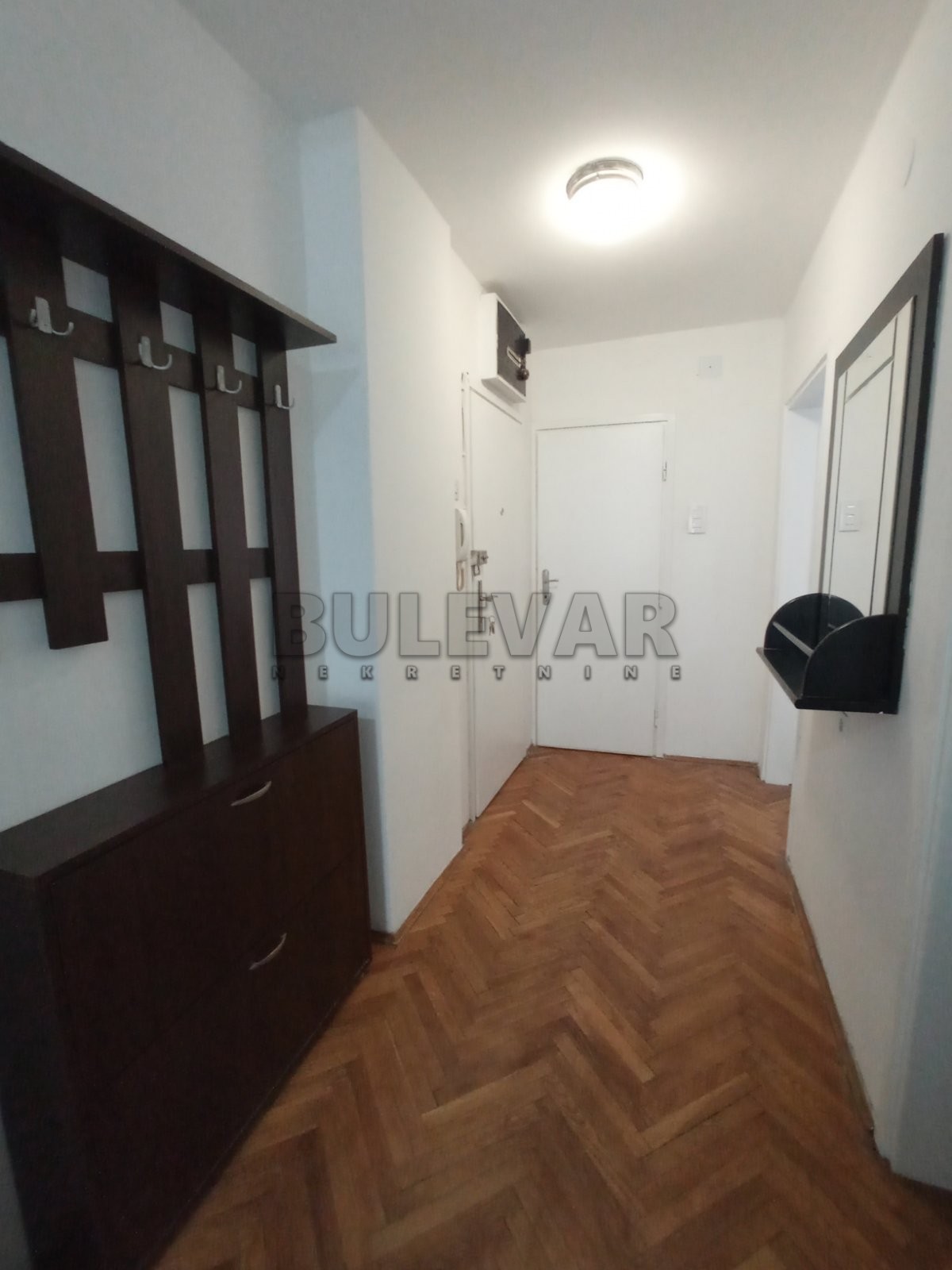 Dvosoban stan, 60 m2, Medijana, Trg kralja Aleksandra Ujedinitelja ID: i-09390 10