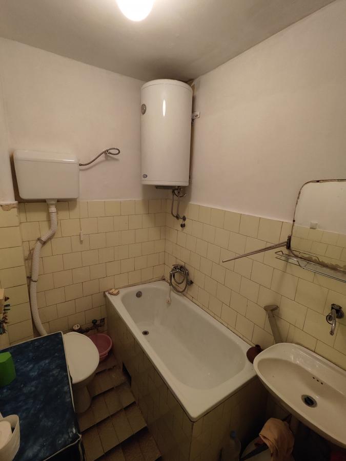 Stan na Strelištu sa podrumom i garažom 18