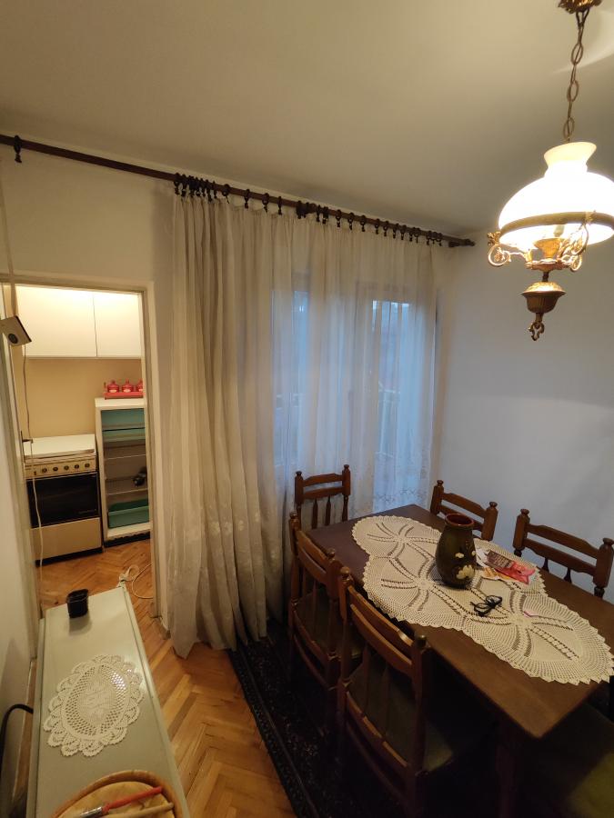 Stan na Strelištu sa podrumom i garažom 17