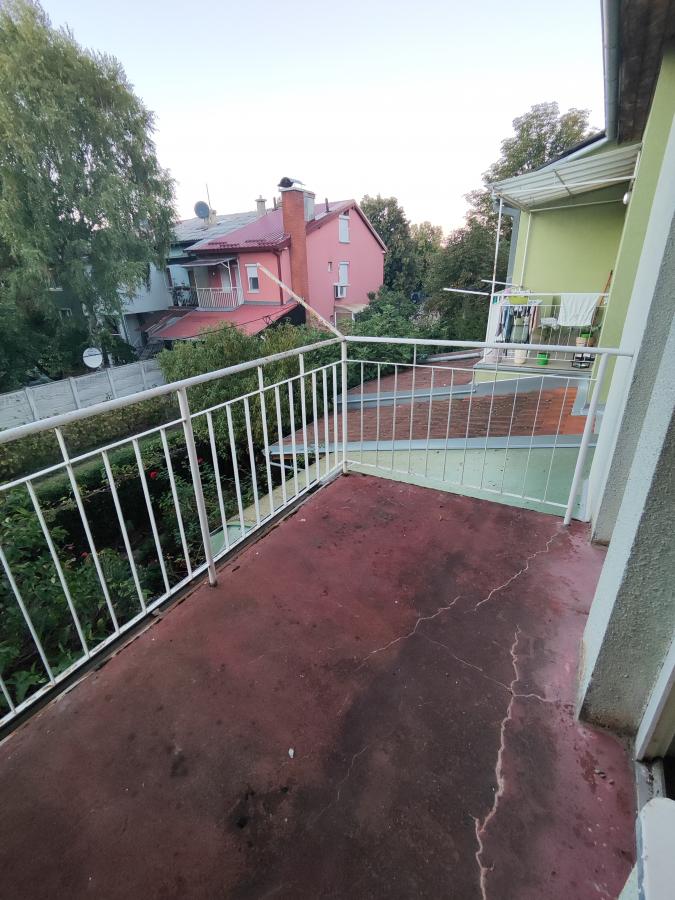 Stan na Strelištu sa podrumom i garažom 7