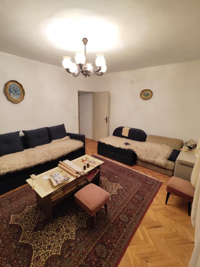 Stan na Strelištu sa podrumom i garažom 2