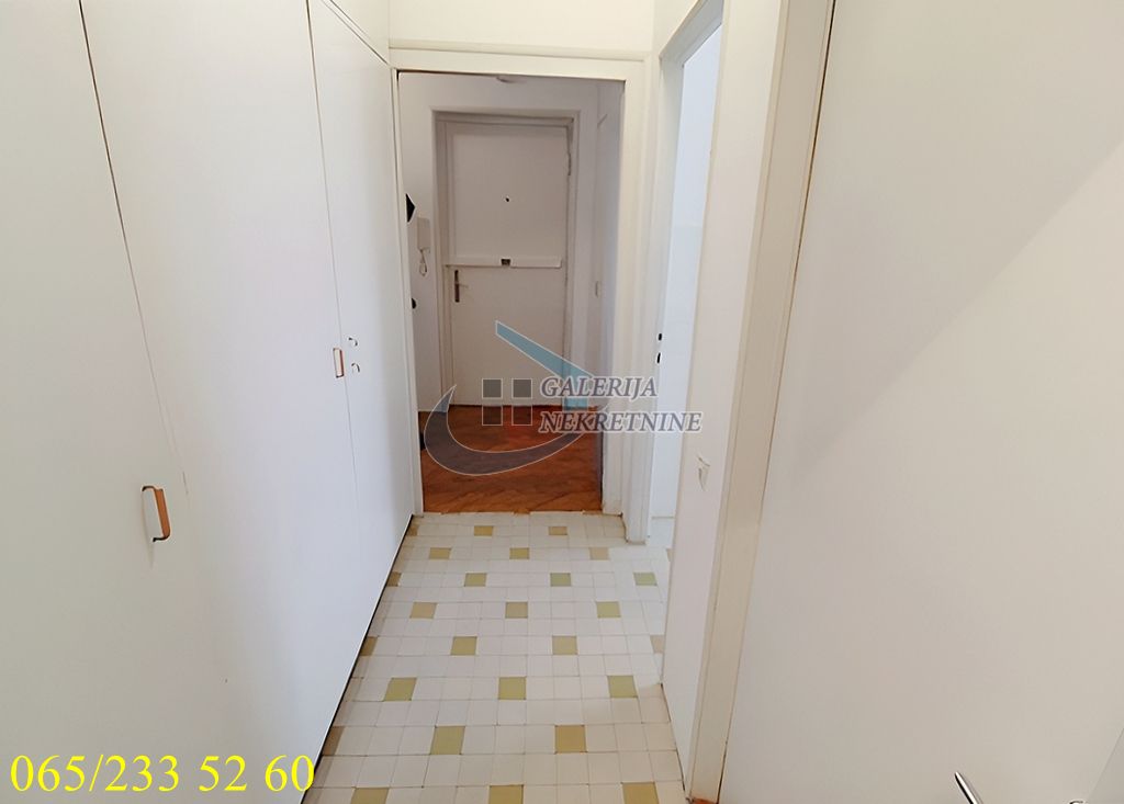Stari grad  Skupština   Palmotićeva 69m2   14m2 15