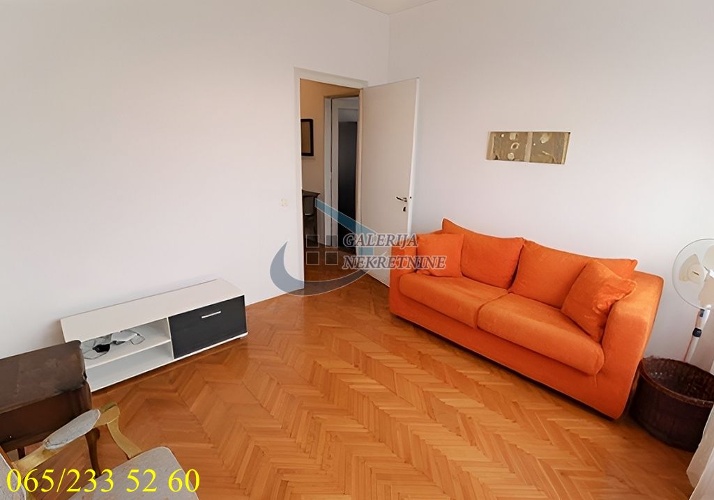 Stari grad  Skupština   Palmotićeva 69m2   14m2 4