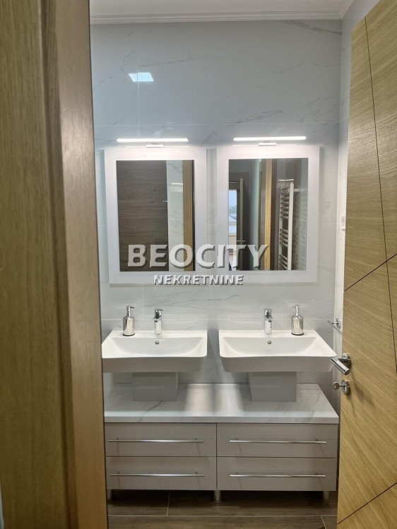 Lokal, 101 m2, Centar, Radnička ID: 113221 16