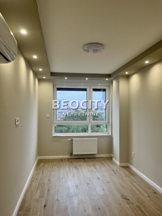 Lokal, 101 m2, Centar, Radnička ID: 113221 10