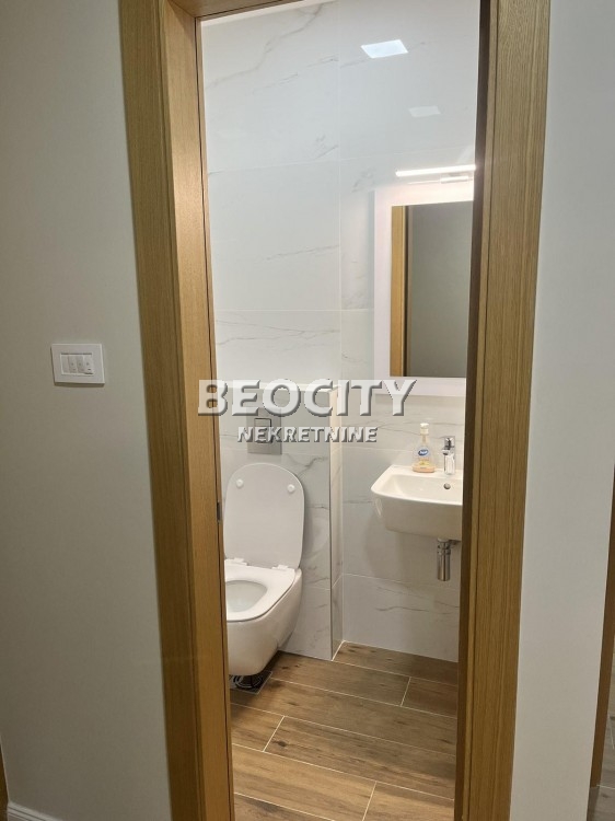 Lokal, 101 m2, Centar, Radnička ID: 113221 8