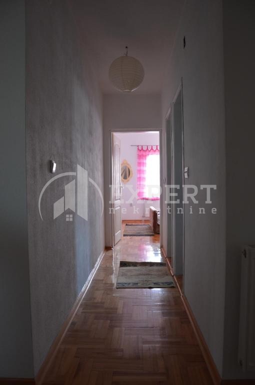 Trosoban stan, 115 m2, Pantelej, Gornjomatejevačka ID: i-012463 14