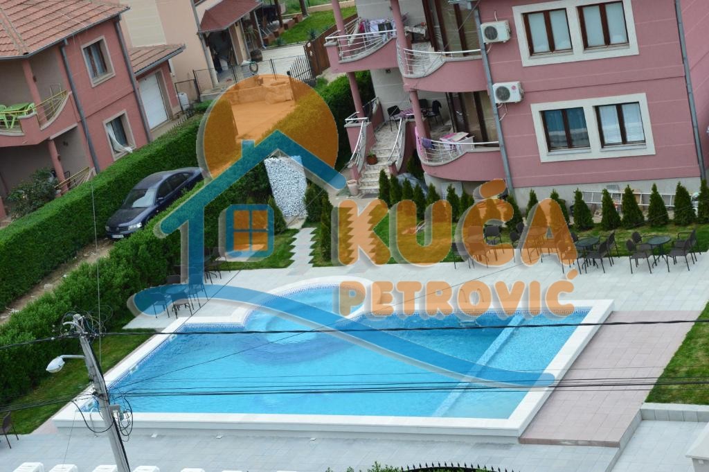 Trosoban stan, 115 m2, Pantelej, Gornjomatejevačka ID: i-012463 17