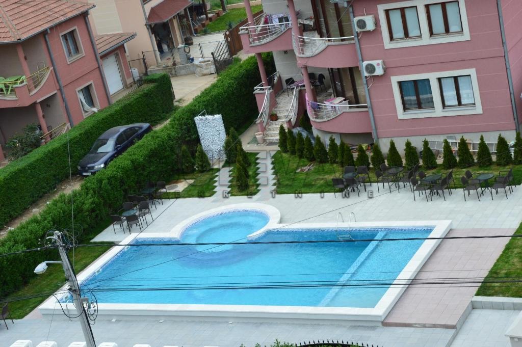 Trosoban stan, 115 m2, Pantelej, Gornjomatejevačka ID: i-012463 17