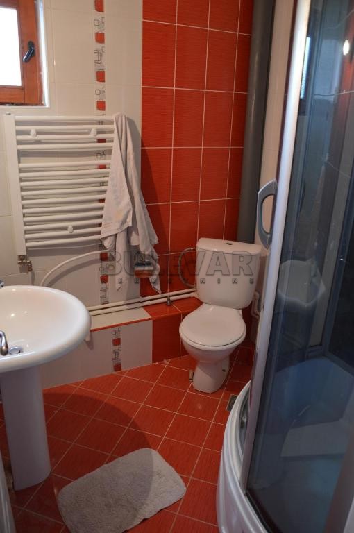 Trosoban stan, 115 m2, Pantelej, Gornjomatejevačka ID: i-012463 11