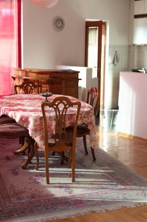 Trosoban stan, 115 m2, Pantelej, Gornjomatejevačka ID: i-012463 4