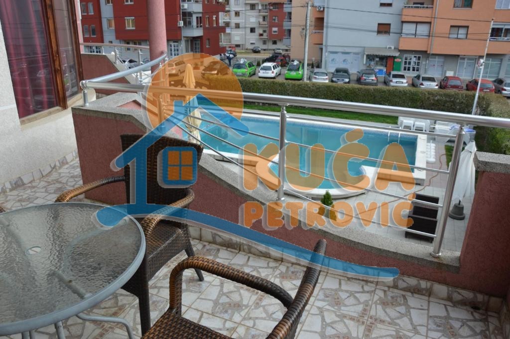 Trosoban stan, 115 m2, Pantelej, Gornjomatejevačka ID: i-012463 16