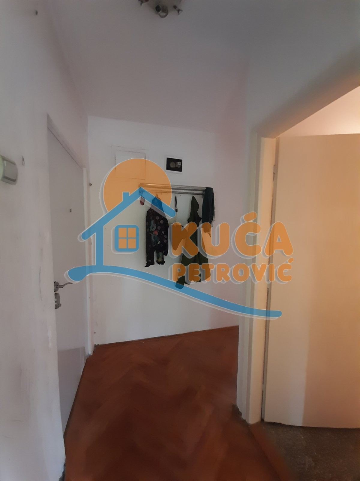 Dvosoban stan, 52 m2, Železnička stanica, Dimitrija Tucovića ID: i-012480 8