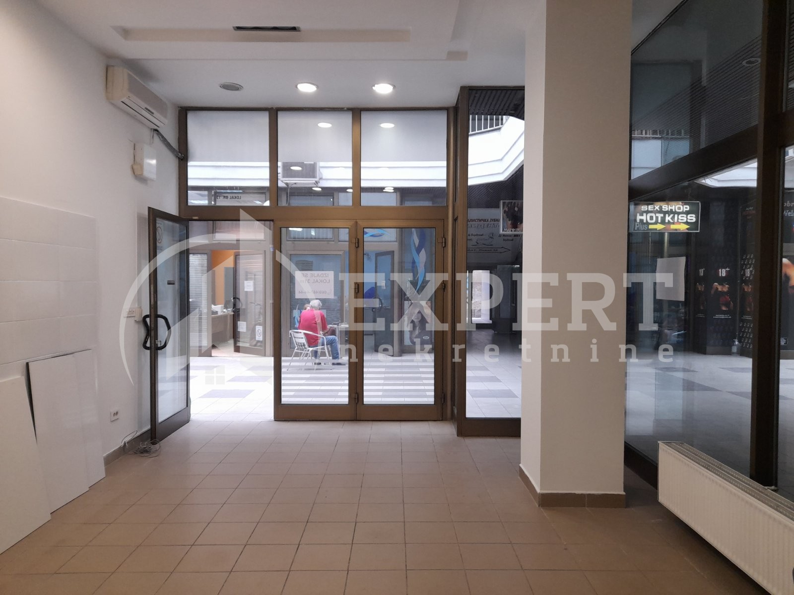 Lokal, 31 m2, Centar, Vožda Karađorđa ID: p-012488 2