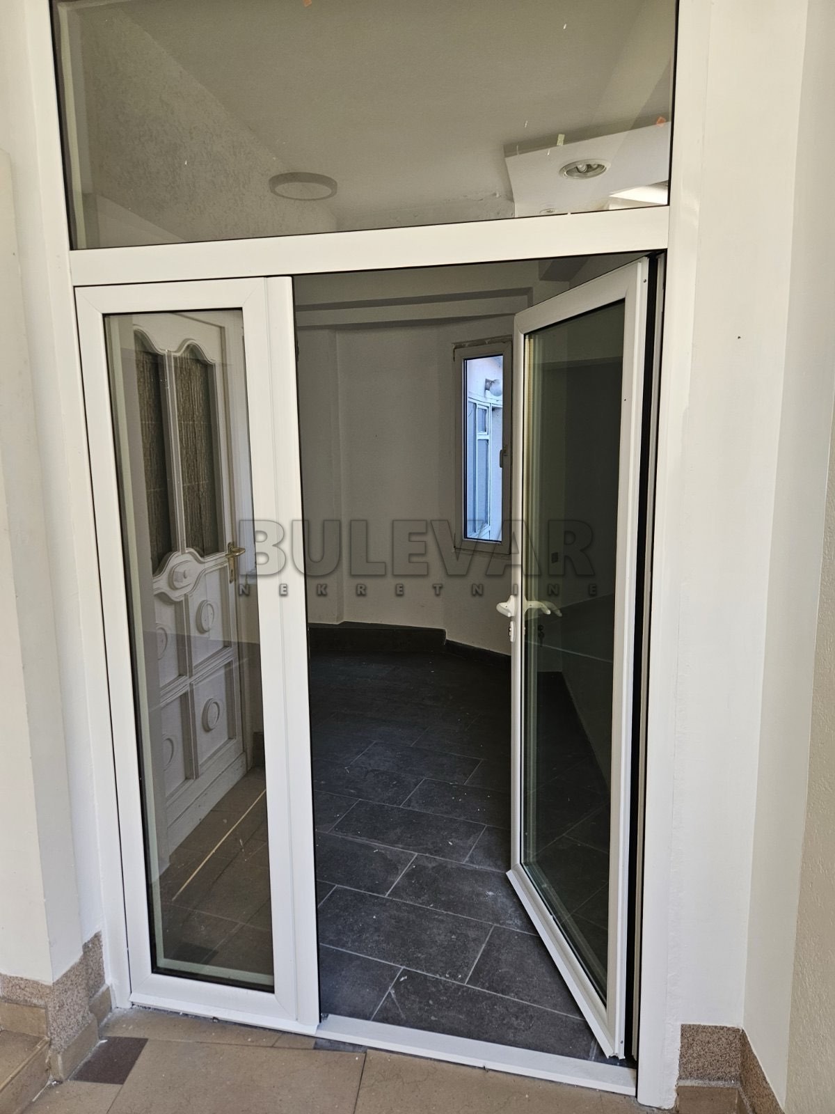 Trosobna kuća, 150 m2, Čamurlija, Bulevar 12. februar ID: i-012039 22