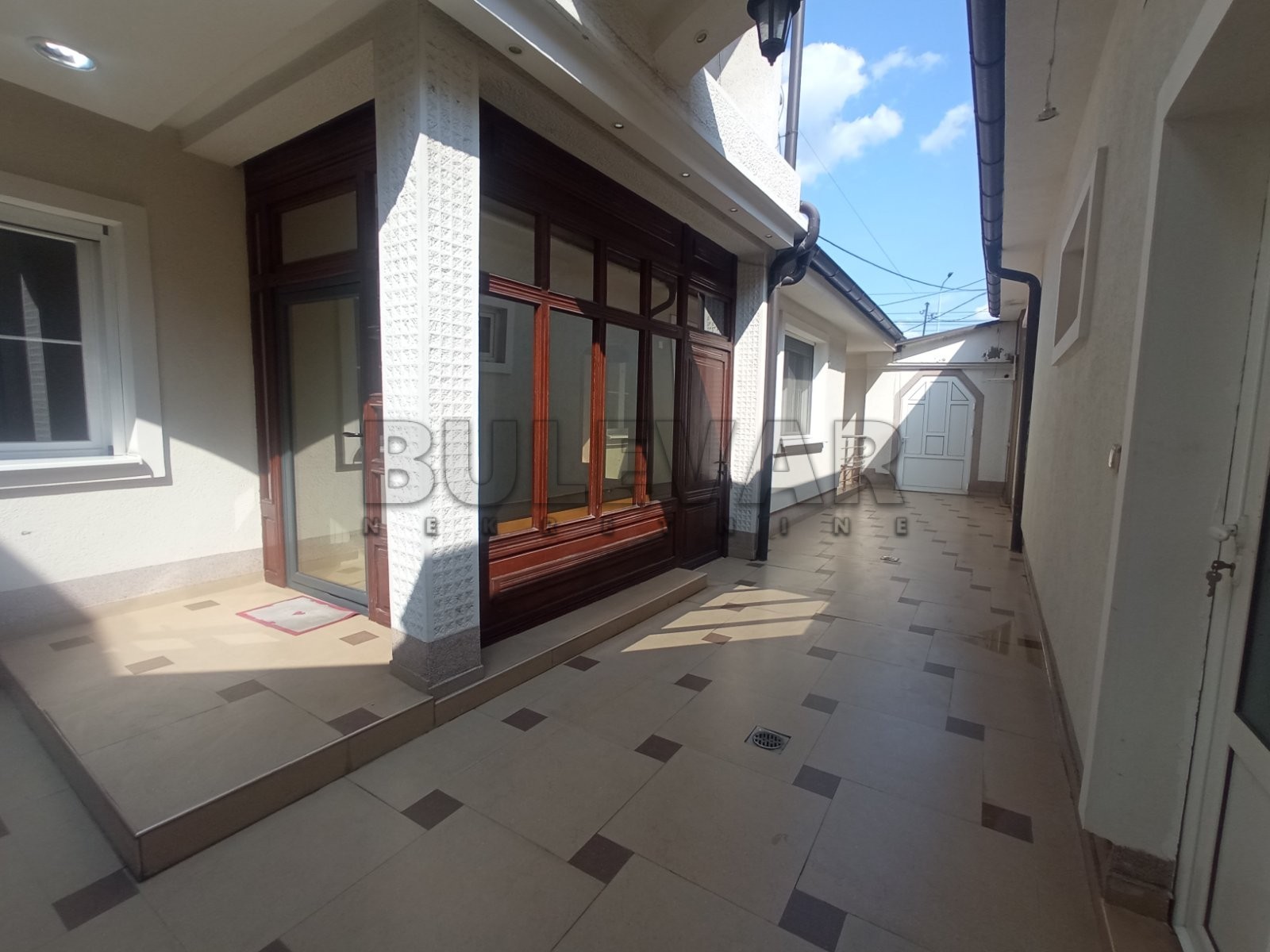 Trosobna kuća, 150 m2, Čamurlija, Bulevar 12. februar ID: i-012039 15