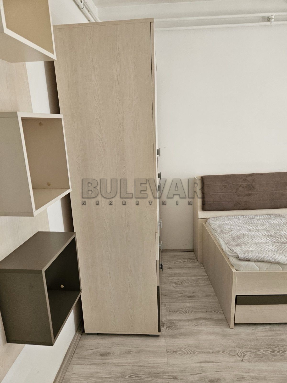 Trosobna kuća, 150 m2, Čamurlija, Bulevar 12. februar ID: i-012039 7