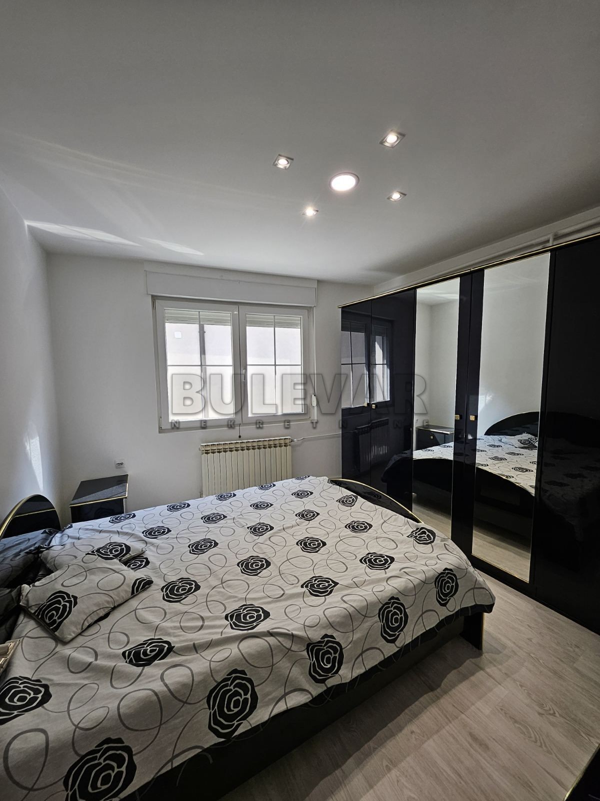 Trosobna kuća, 150 m2, Čamurlija, Bulevar 12. februar ID: i-012039 5