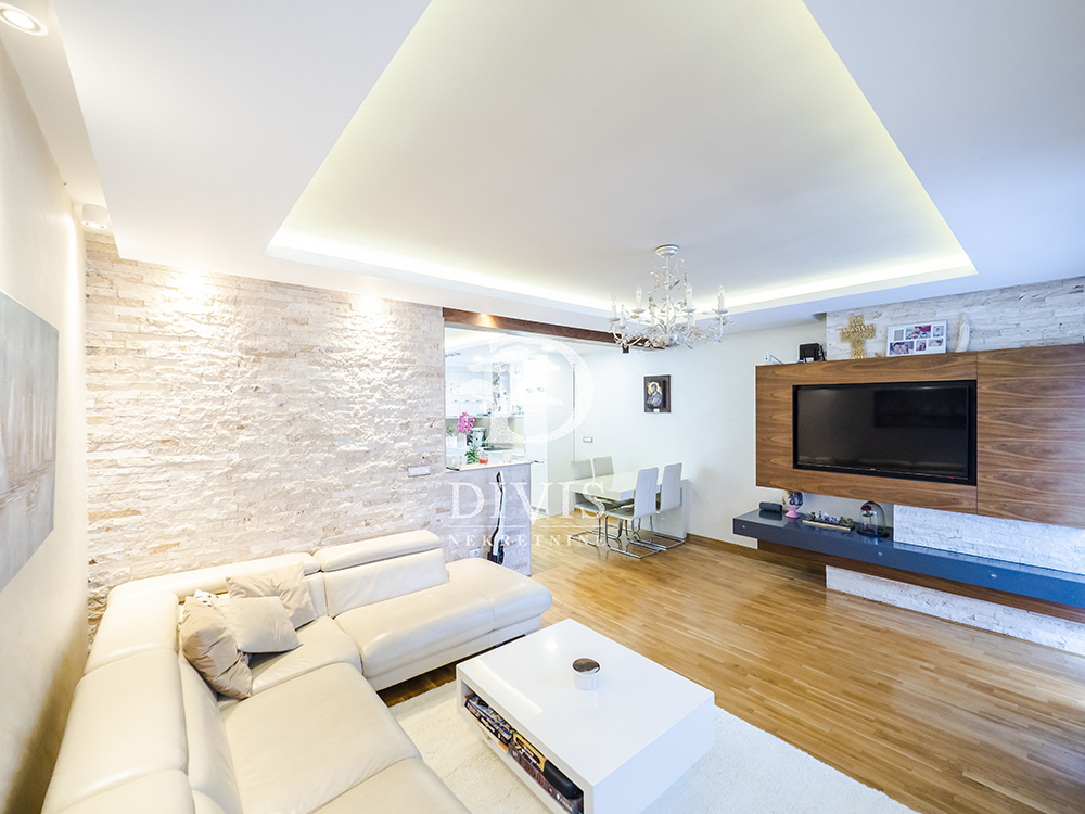 Prodajemo 3 0 stan  Milovana Šaranovića  78m2 3