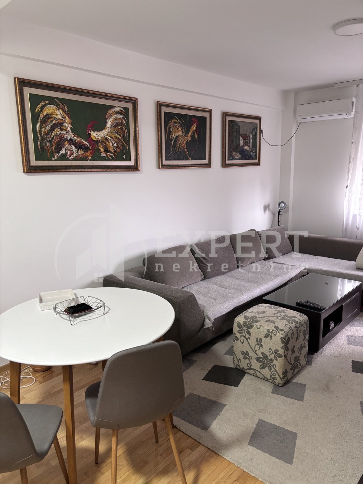 Dvosoban stan, 54 m2, Centar, Prešernova ID: i-012504 1