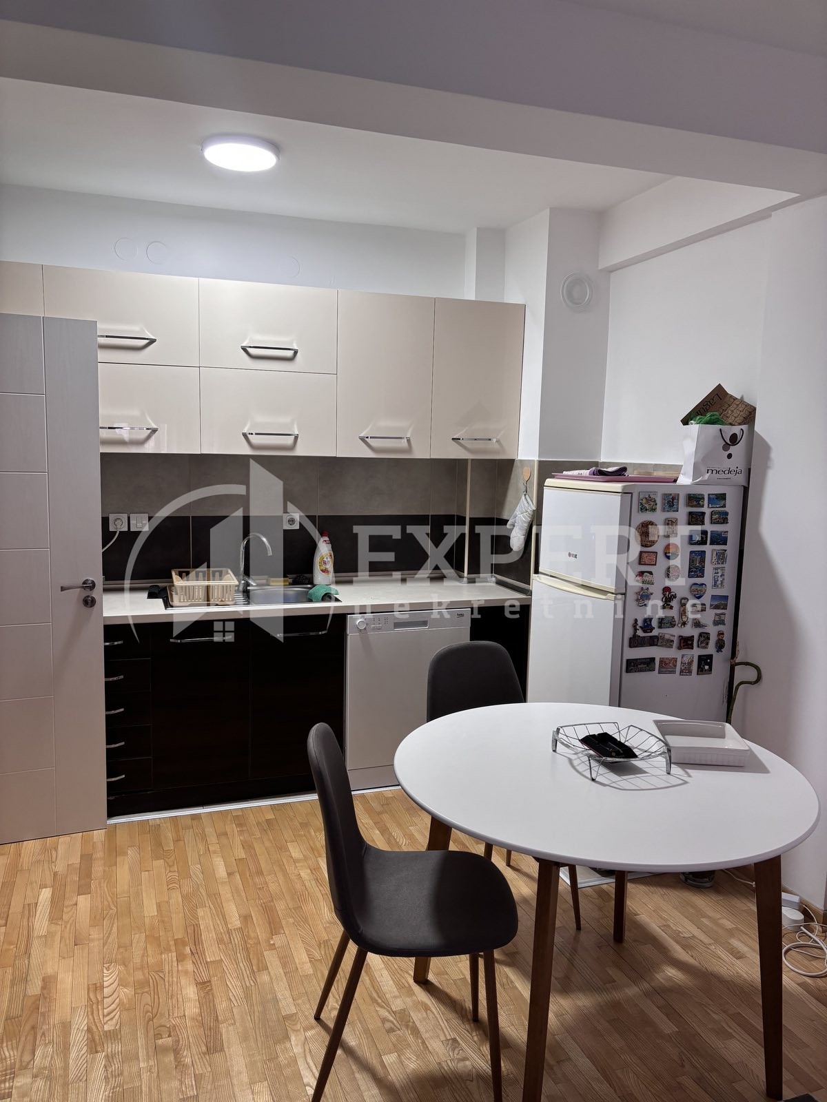 Dvosoban stan, 54 m2, Centar, Prešernova ID: i-012504 4