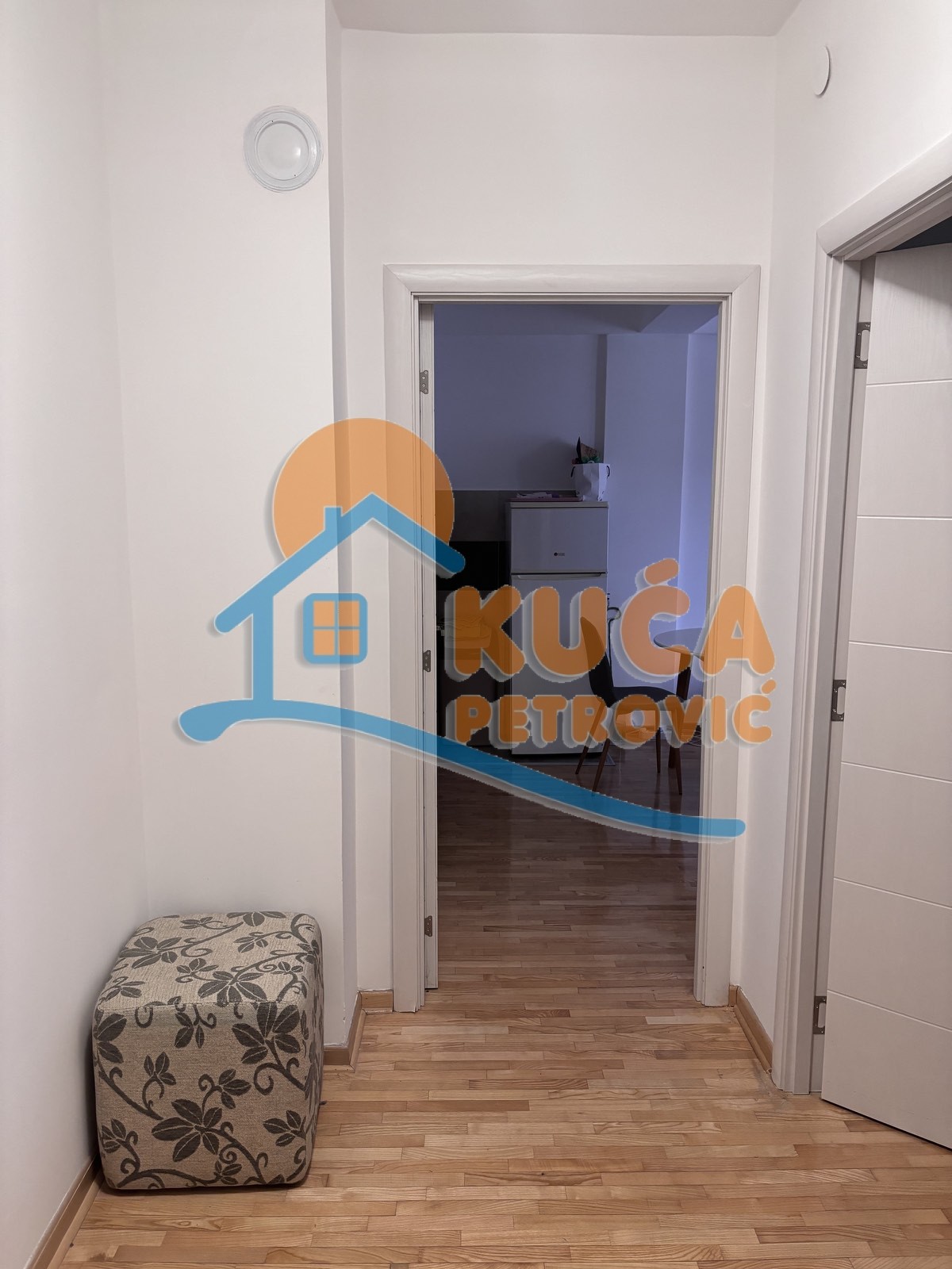 Dvosoban stan, 54 m2, Centar, Prešernova ID: i-012504 14