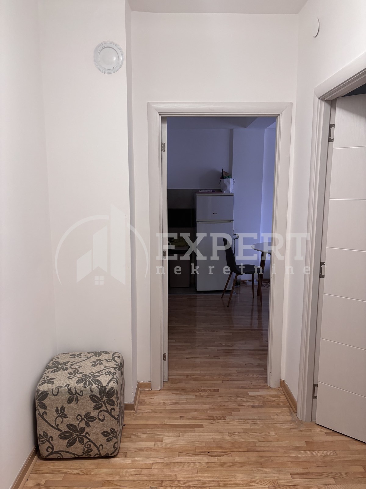 Dvosoban stan, 54 m2, Centar, Prešernova ID: i-012504 14