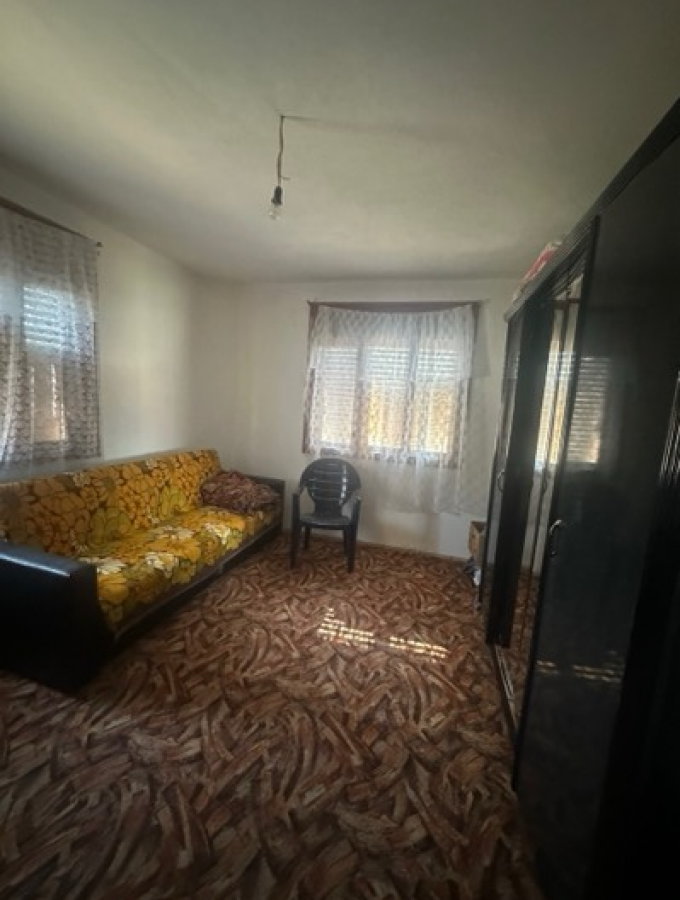 Na prodaju kuća u Vlaškoj 3