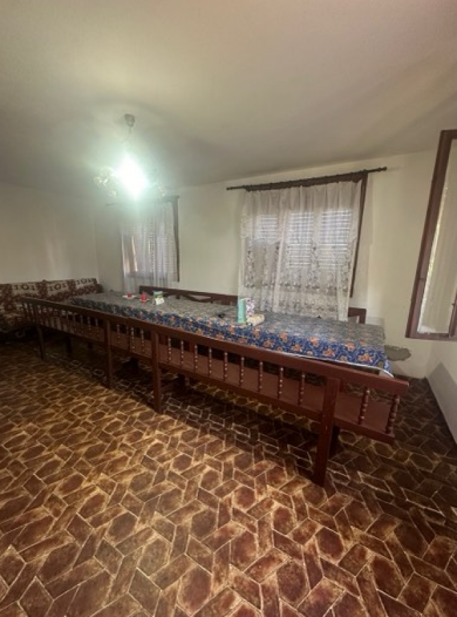 Na prodaju kuća u Vlaškoj 5