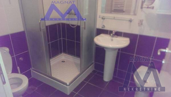 Stan,NOVI SAD,BULEVAR,kv: 130, € 900, ID: 9100839 10