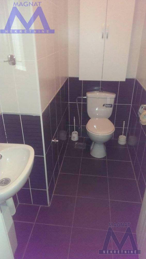 Stan,NOVI SAD,BULEVAR,kv: 130, € 900, ID: 9100839 13